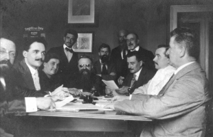 1915, Argentina con alcuni dirigenti della CGdL e del PSI. Tra gli altri, Serrati, Buozzi e Rigola